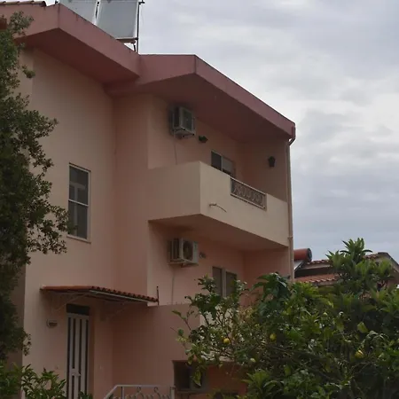 Sa Mariposa Bed & Breakfast *