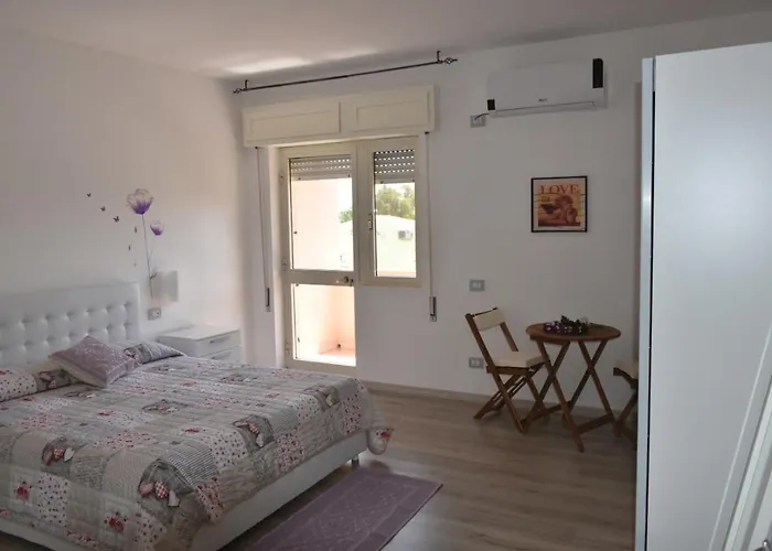 Sa Mariposa Oda ve Kahvaltı Muravera